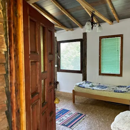 Appartement Forest House Ninokristali